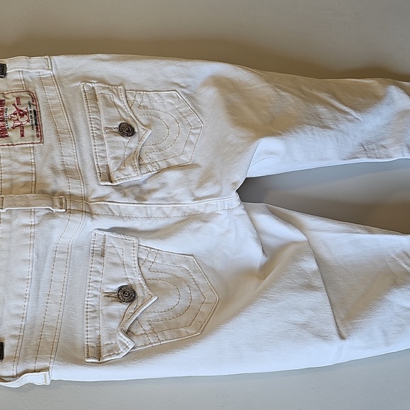 True Religion White 28x29 Distressed Style Skinny Jeans - Picture 4 of 8